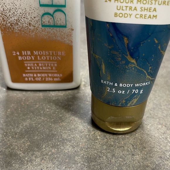 Bath & Body Works Saltwater Breeze / At The Beach Lotion Discontinued Lot - Picture 4 of 6